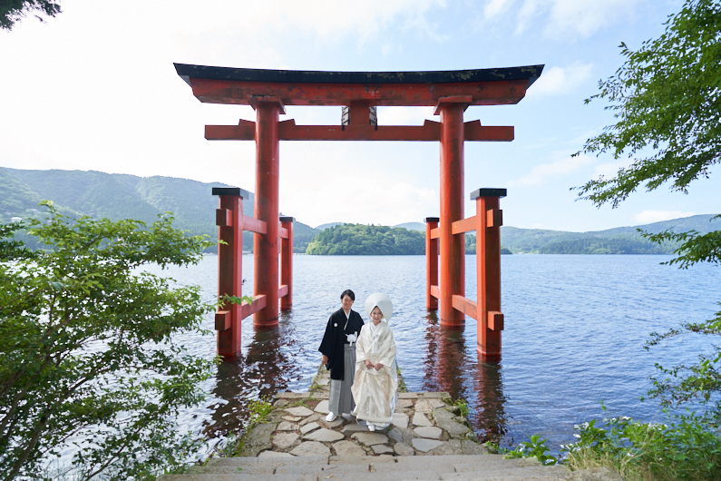 箱根神社挙式 ご会食 ご宿泊 10名様 先輩カップルのリアル見積り 小田急 山のホテル プラン 料金 箱根小田原リゾートウェディング